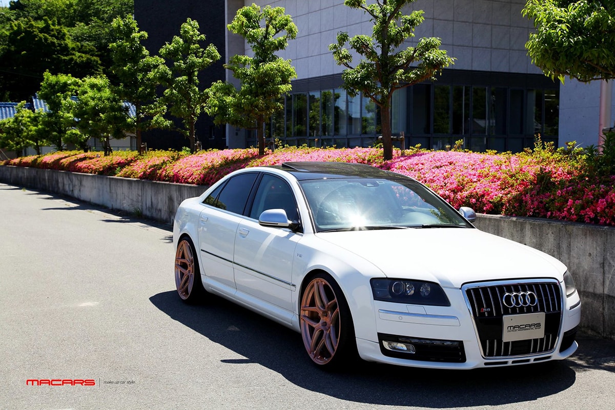 Audi S8/4E 5.2 FSI V10