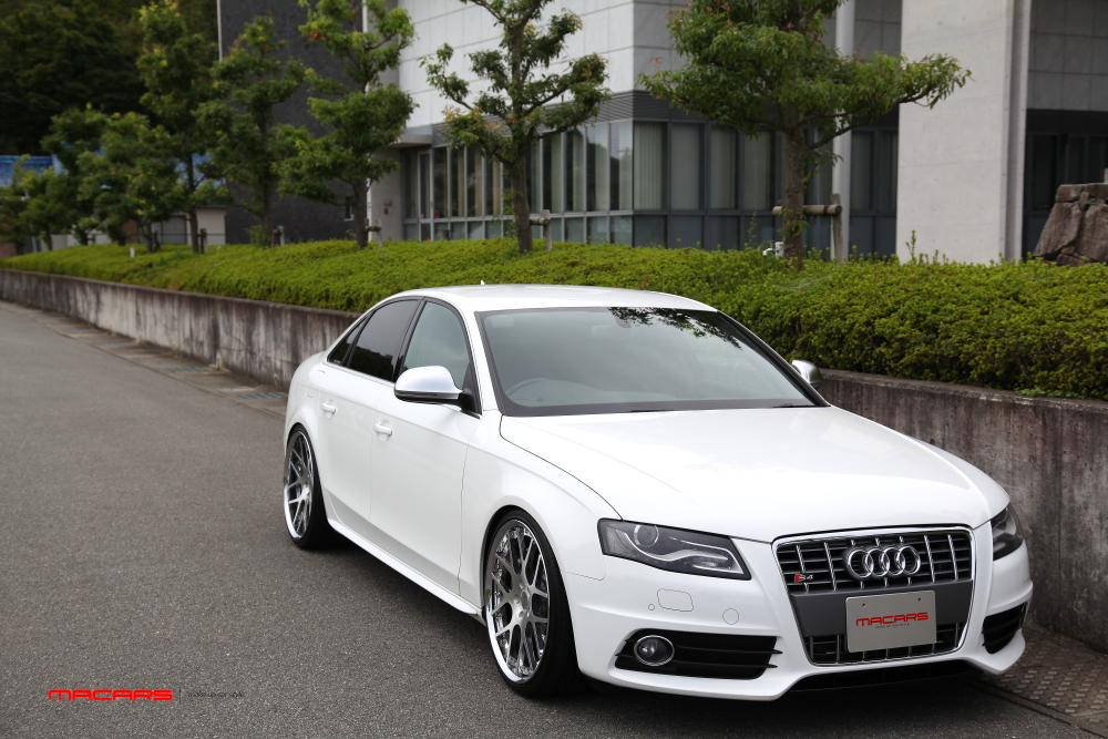 Audi A4/B8 2.0TQ Sedan
