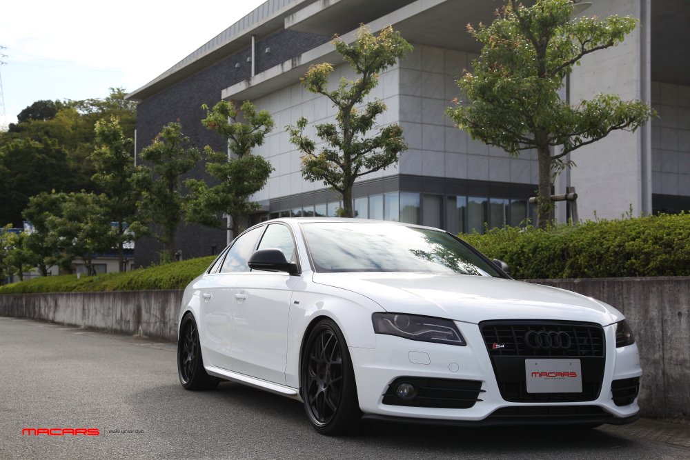 Audi A4/B8 2.0TQ Sedan