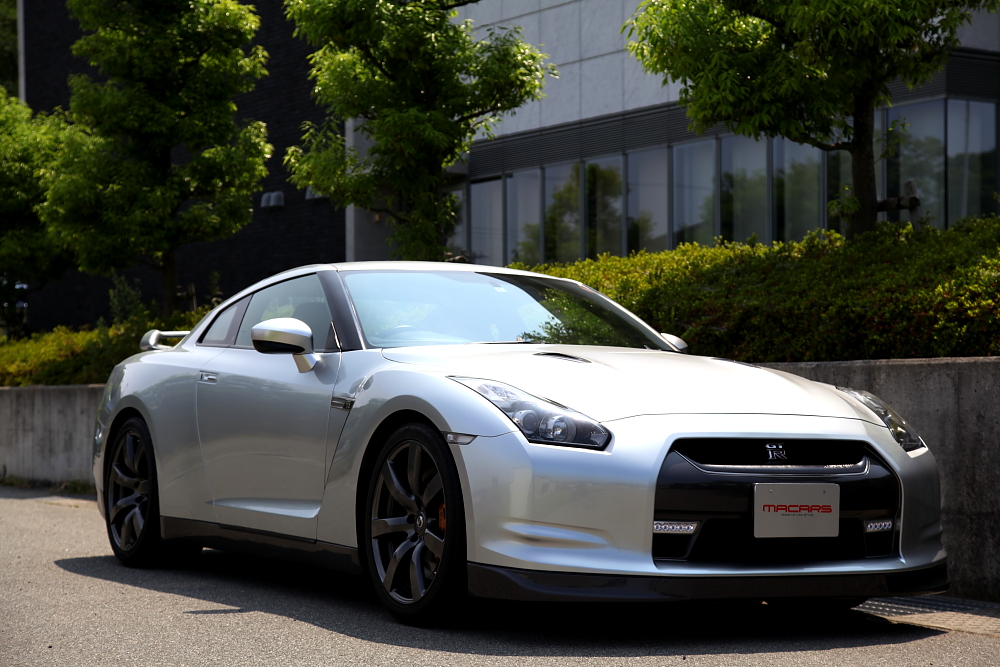 NISSAN R35/GTR