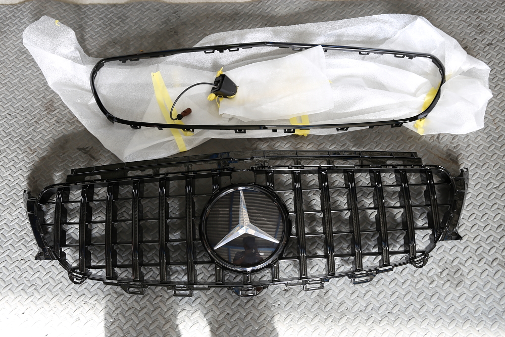M-BENZ S213