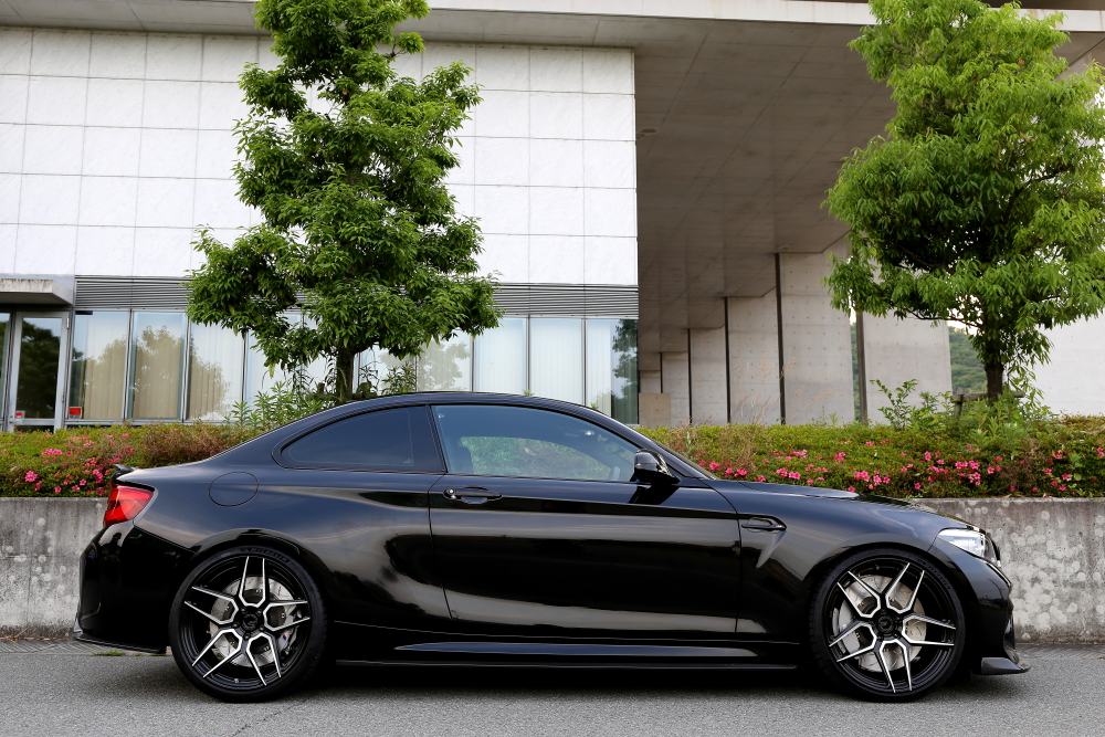 BMW M2 COMPETITION