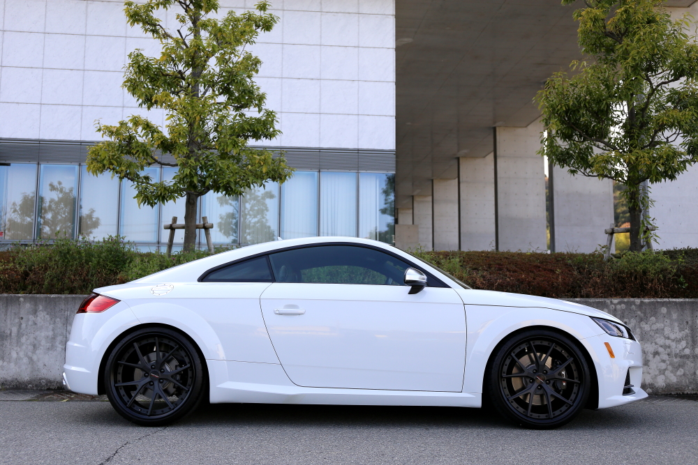 Audi TTS/8S