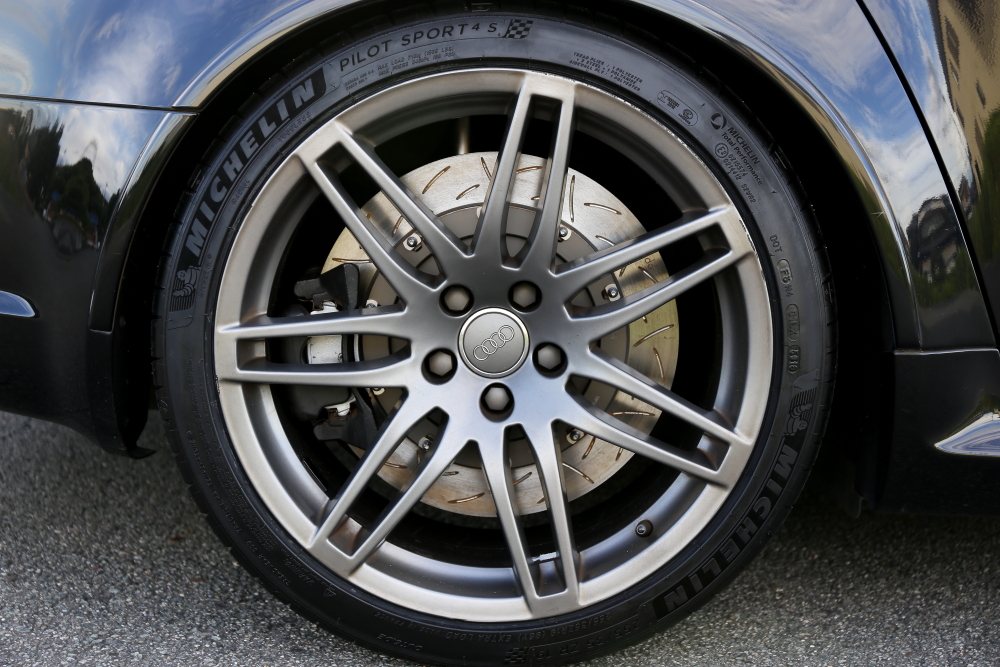 Audi RS4/B7 SEDAN