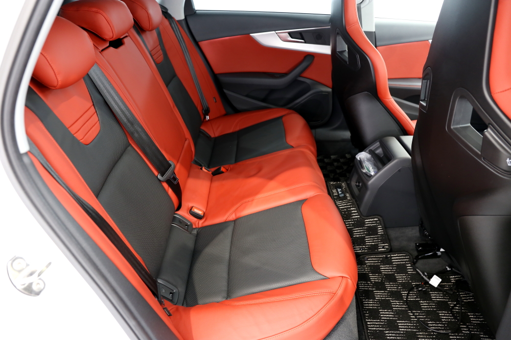 Audi A4/B9 Avant
