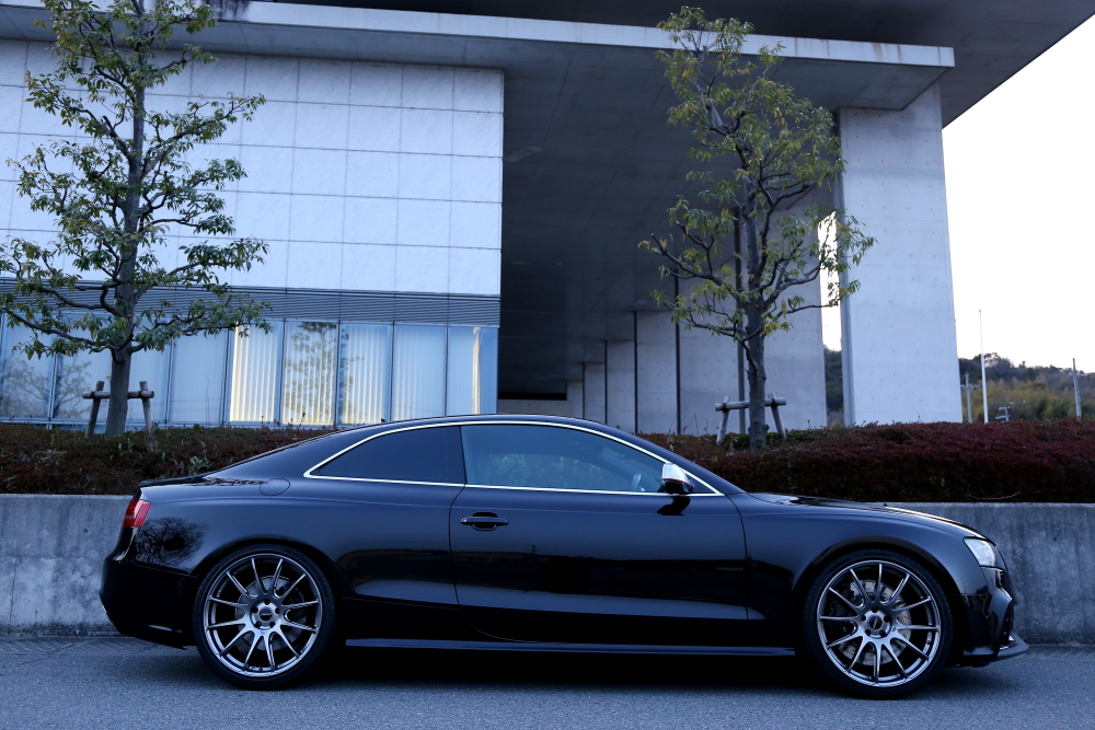 Audi RS5/8T