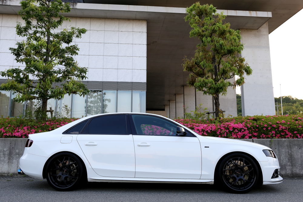 Audi A4/B8 2.0TQ Sedan