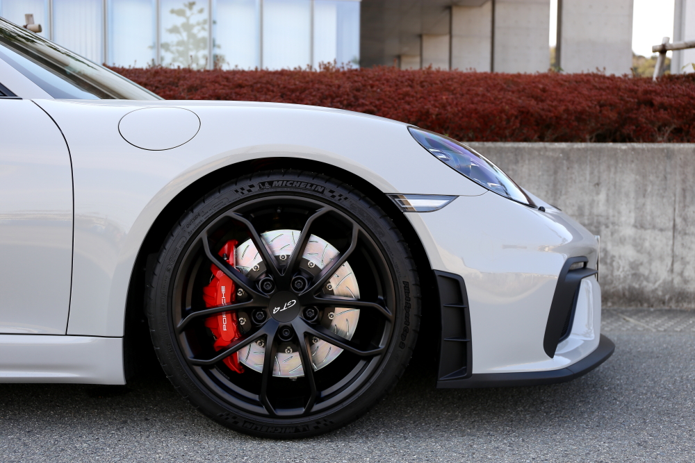 Porsche 718/Cayman GT4