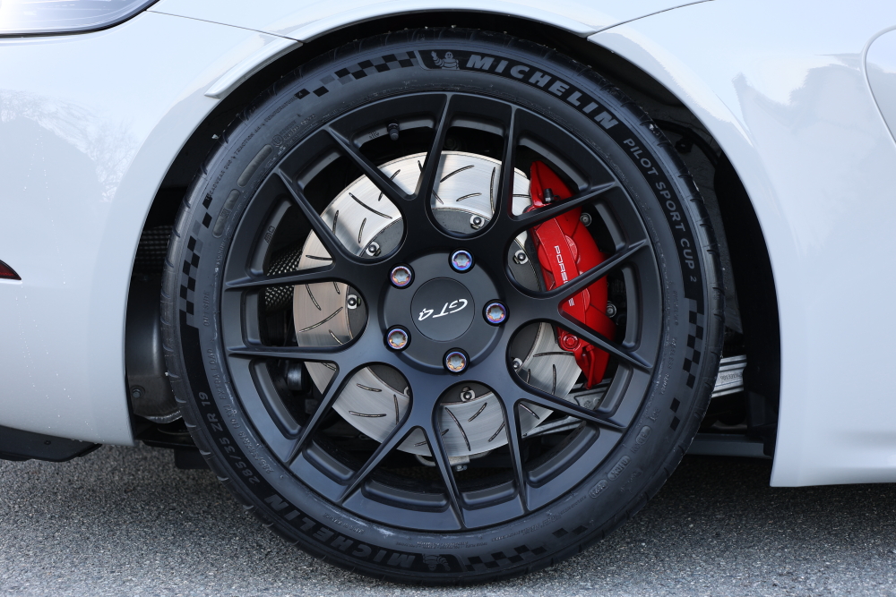 Porsche 718/Cayman GT4