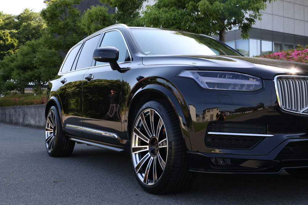 VOLVO XC90