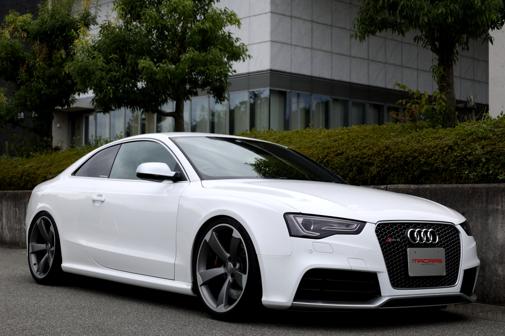 Audi RS5/8T