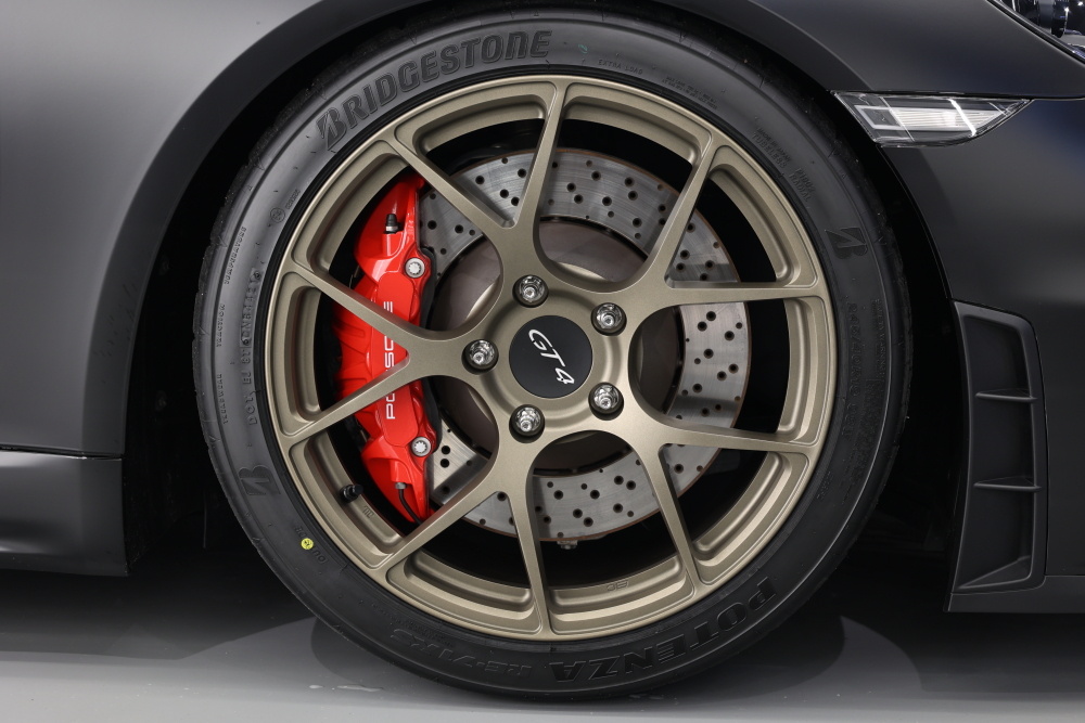 Porsche 718/Cayman GT4