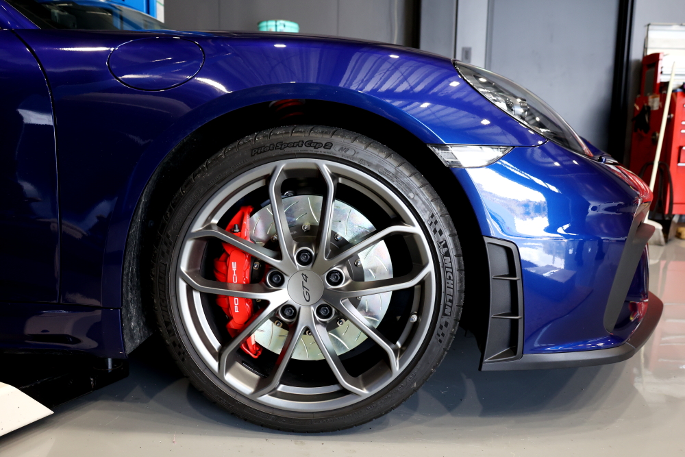 Porsche 718/Cayman GT4