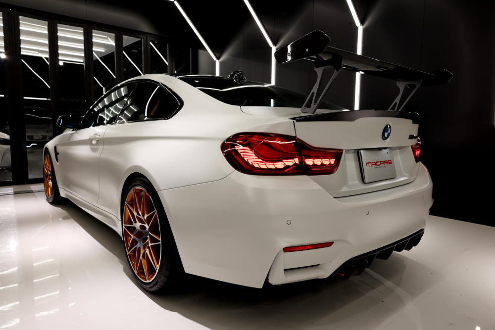 BMW M4クーペ GTS
