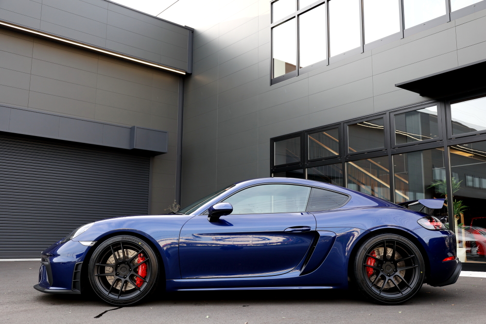 Porsche 718/Cayman GT4