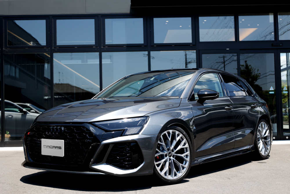 Audi RS3/8Y