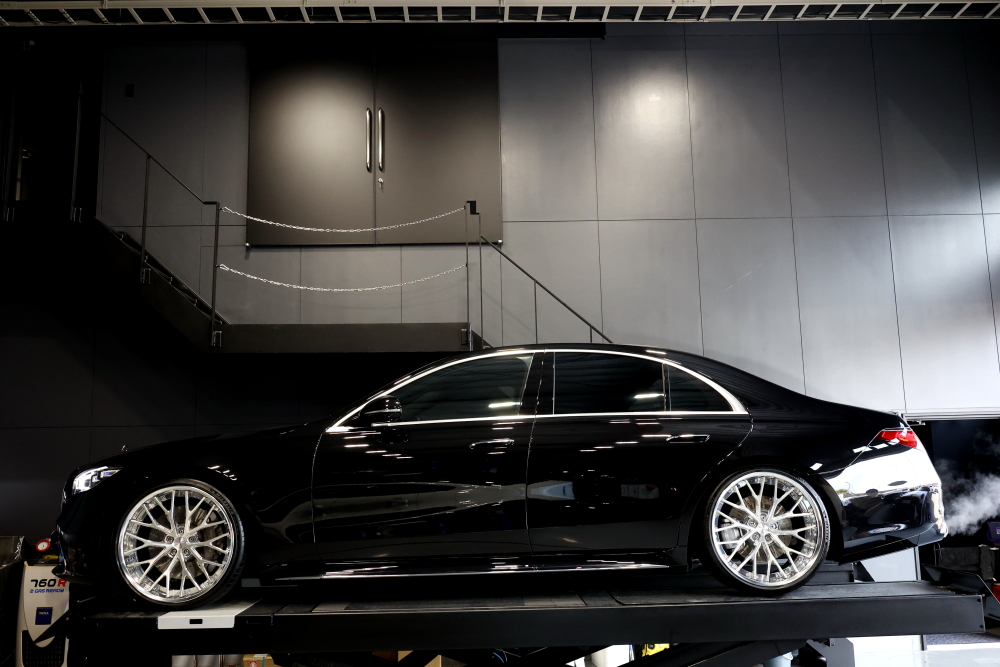 M-BENZ W223/S500