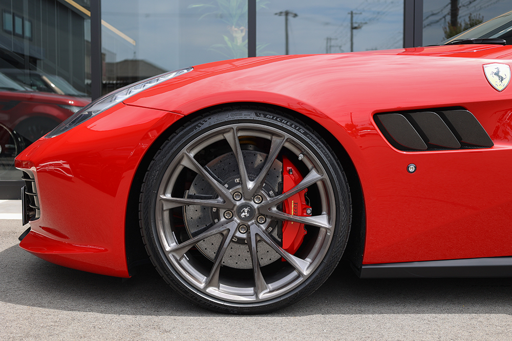 Ferrari GTC4/LUSSO