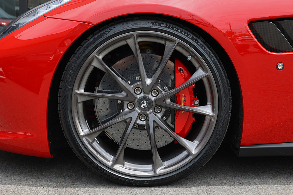 Ferrari GTC4/LUSSO