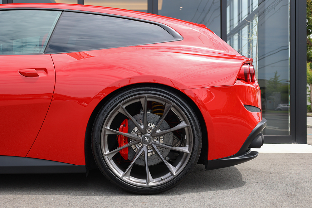 Ferrari GTC4/LUSSO
