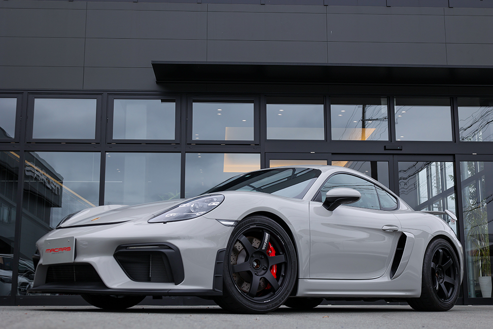 Porsche 718/Cayman GT4 PDK