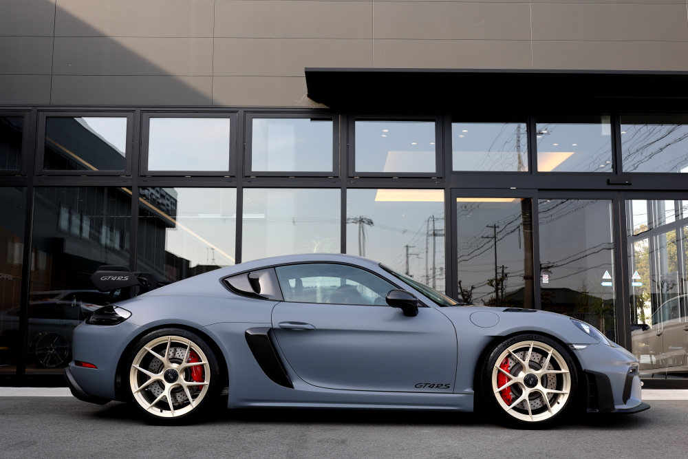 Porsche 718/Cayman GT4RS