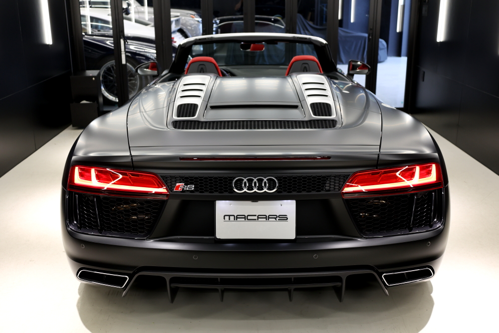 アウディ R8スパイダー