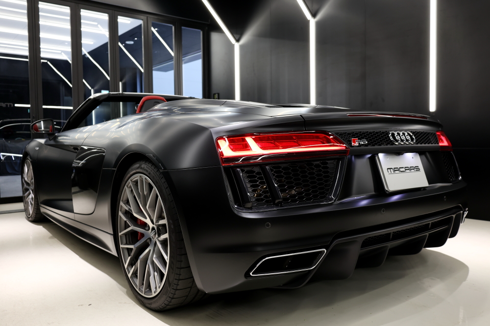アウディ R8スパイダー