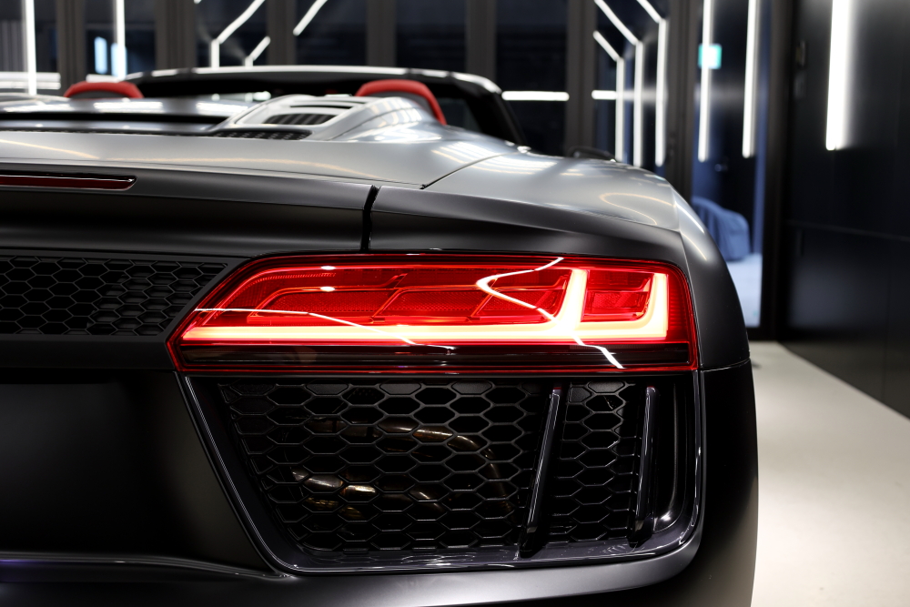 アウディ R8スパイダー