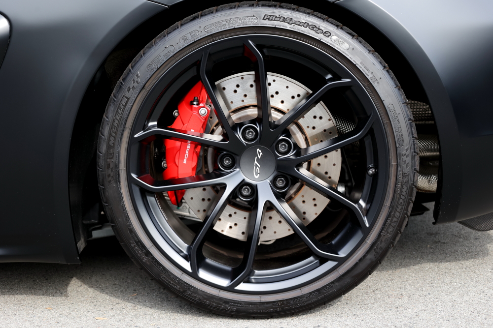 Porsche 718/Cayman GT4
