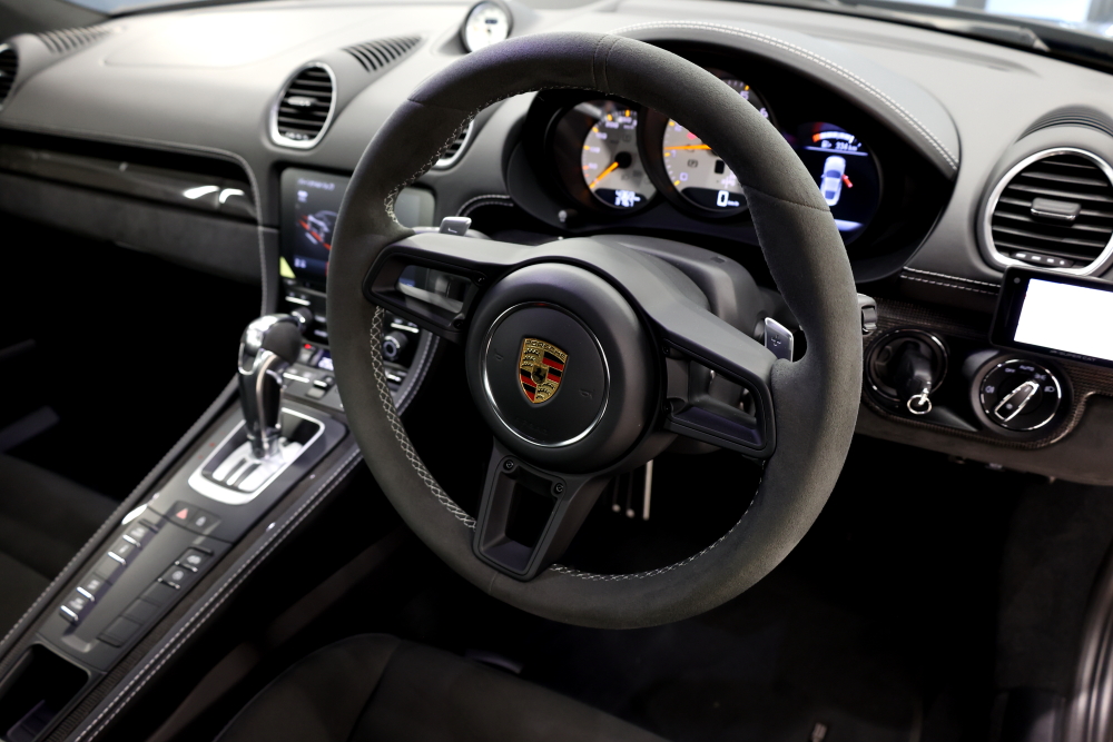 Porsche 718/Cayman GT4