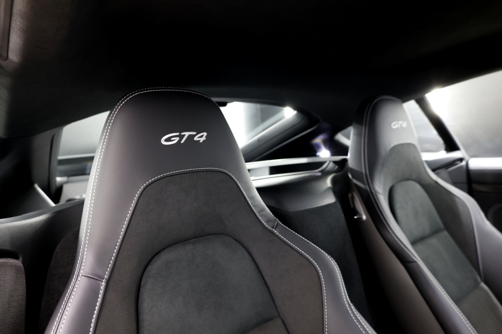 Porsche 718/Cayman GT4
