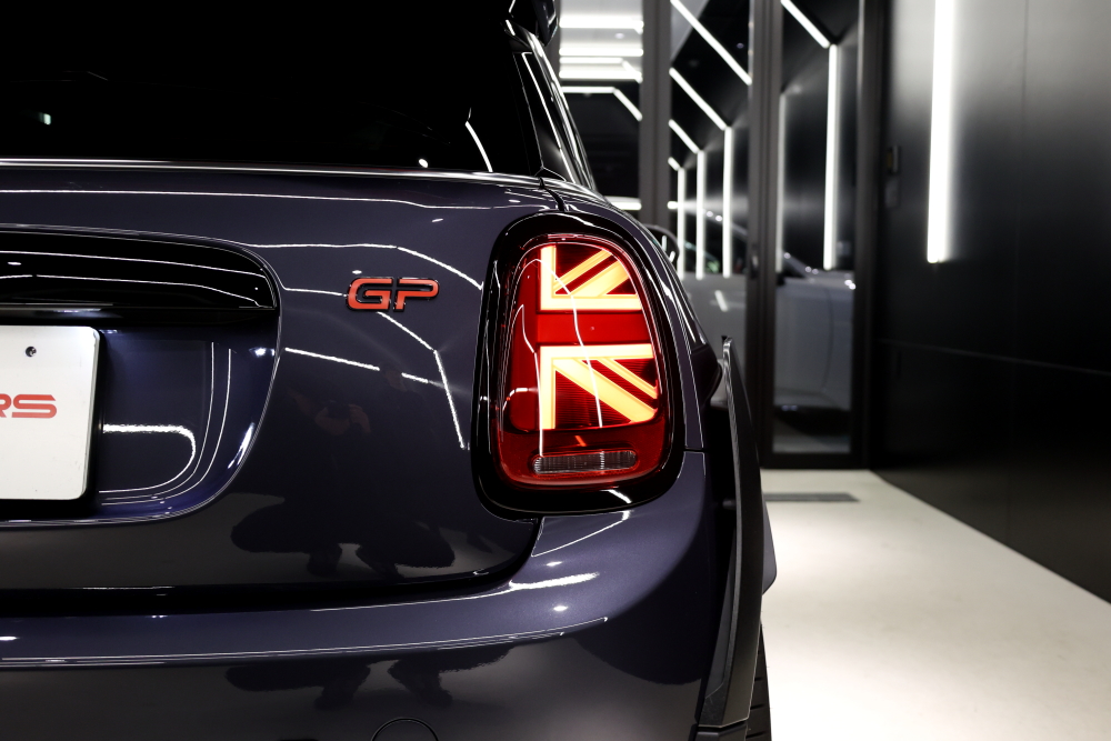 BMW MINI F56