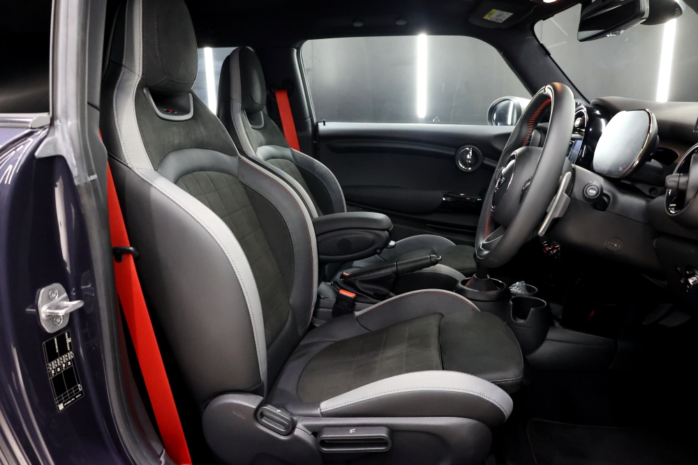 BMW MINI F56