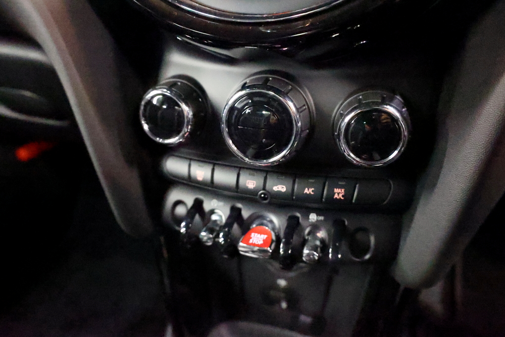 BMW MINI F56