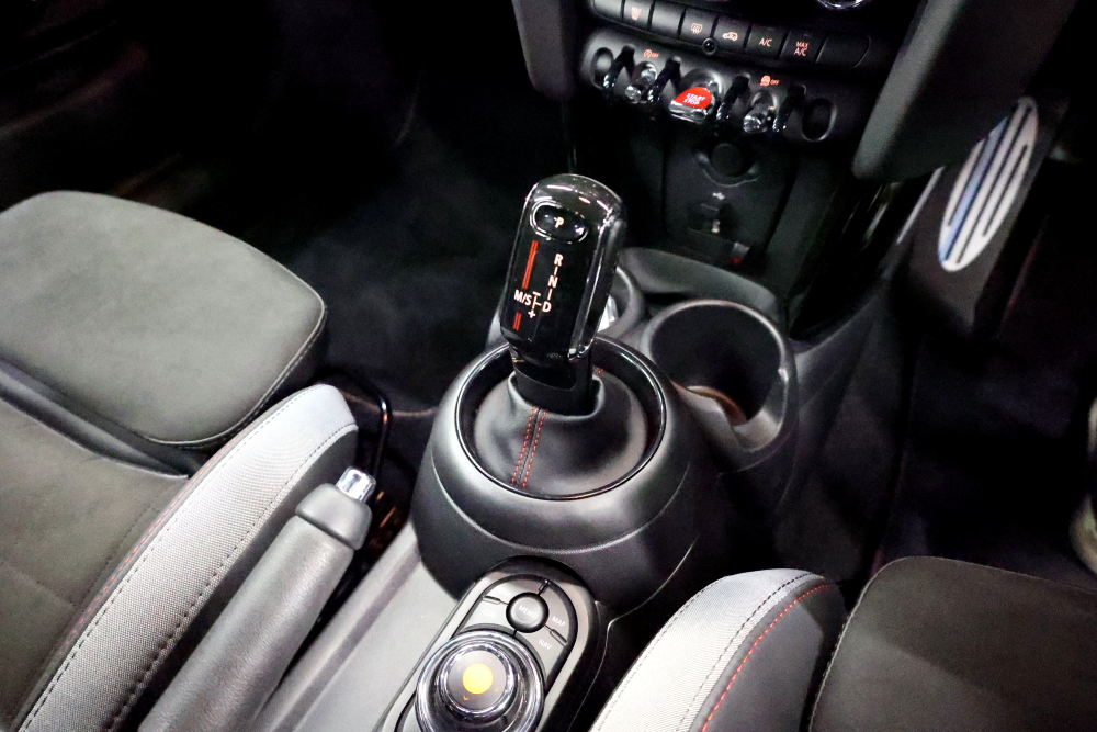 BMW MINI F56