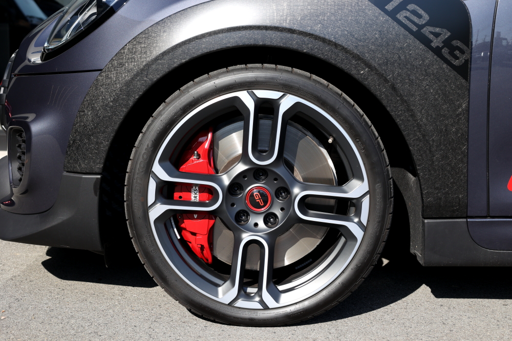 BMW MINI F56