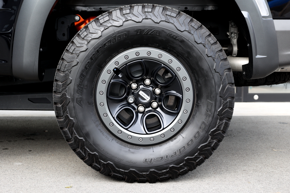 FORD F-150