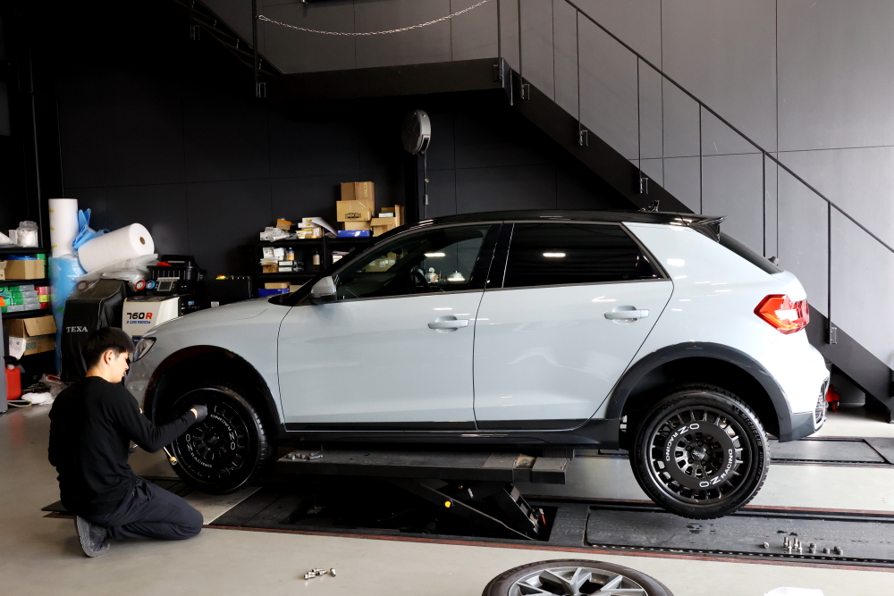 Audi A1 sportsbackシティカーバーリミテッドエディション