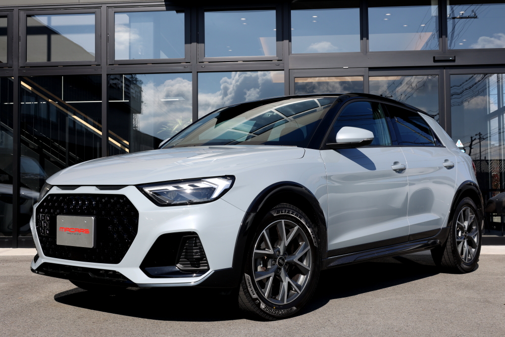 Audi A1 sportsbackシティカーバーリミテッドエディション