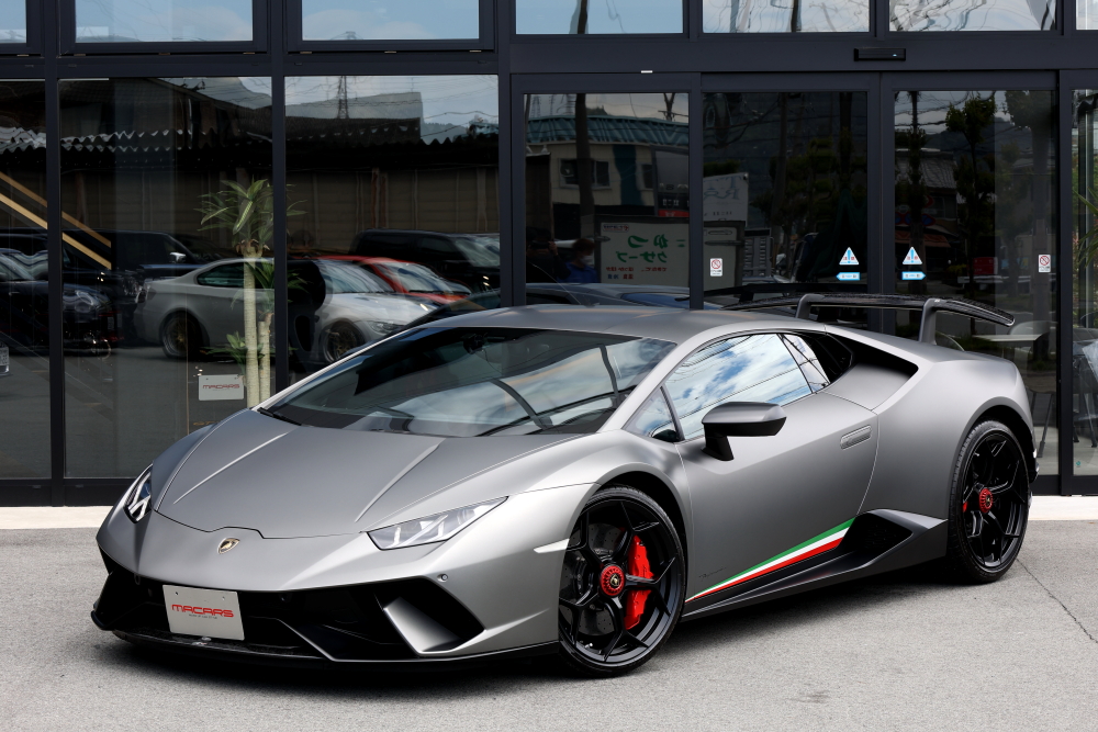 Lamborghini HURACÁN PERFORMANTE ＆ 車検・バッテリー・メンテナンス施工！！