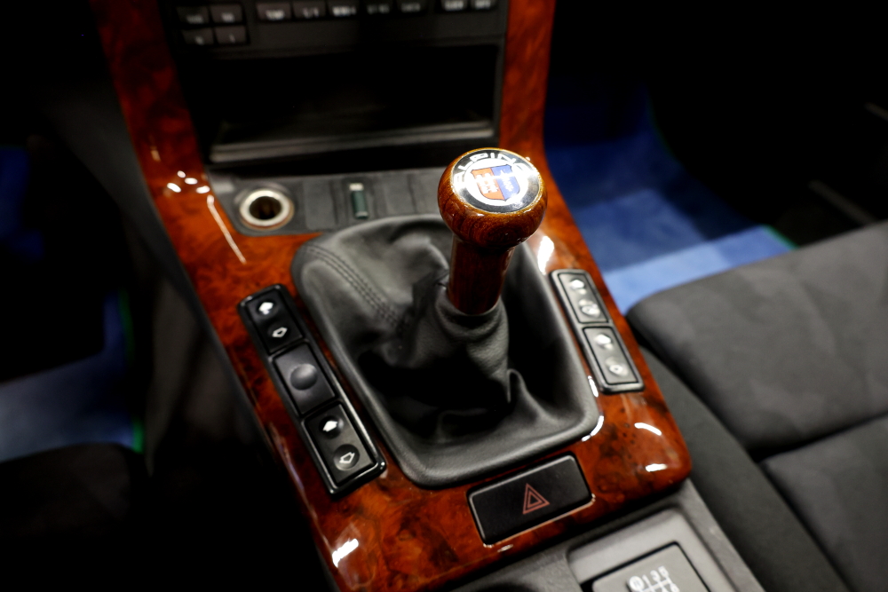 BMWアルピナ B8リムジン